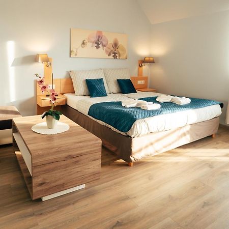 Orchidea Wellness Apartman ซาลาคาโรส ภายนอก รูปภาพ